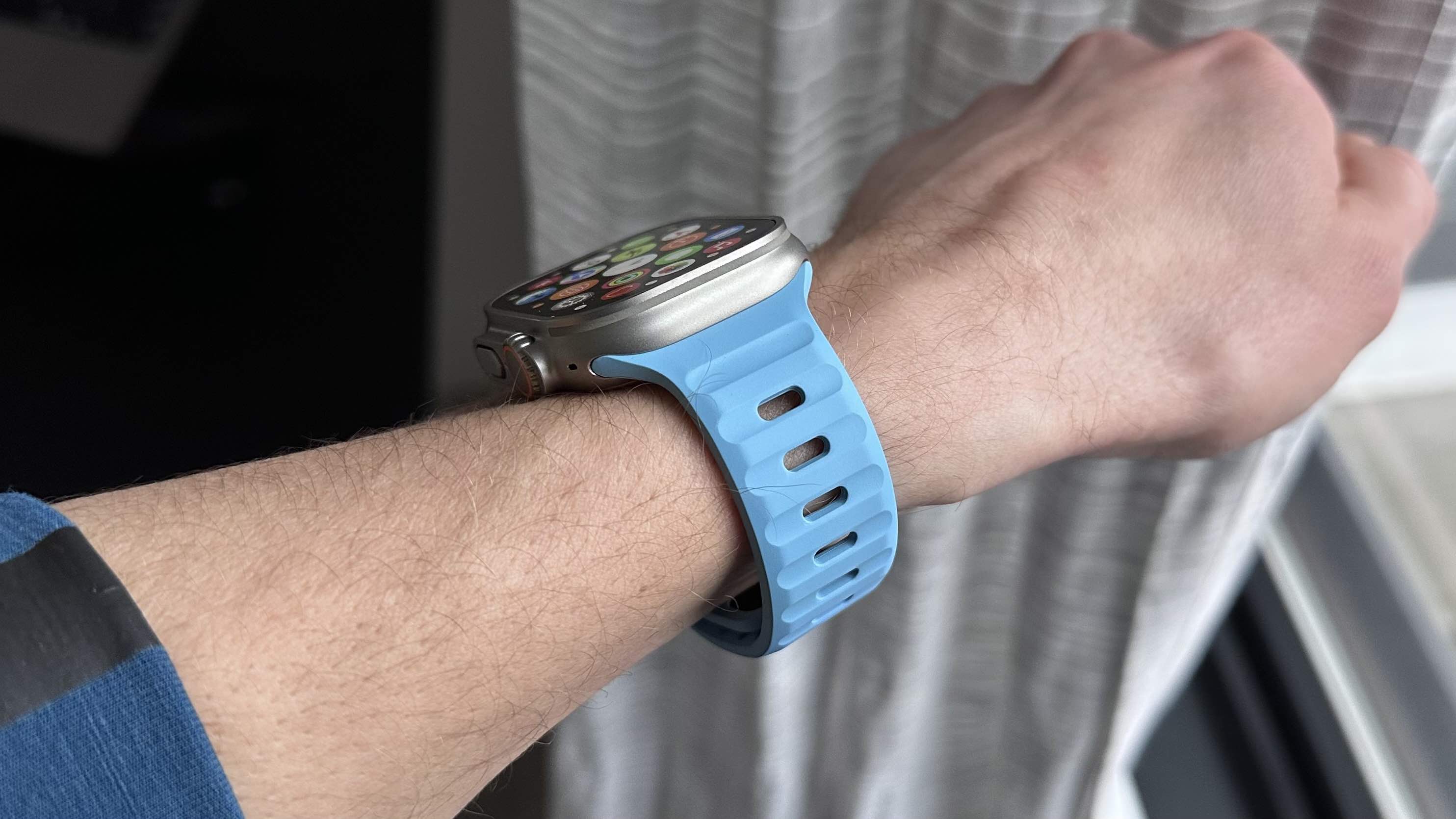 Hands-on: Nomad’s fresh limited edition ‘Electric Blue’ Apple Watch Sport Band