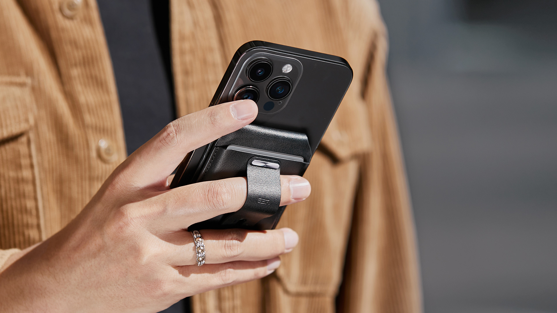 Smartphone Accessories: ESR's HaloLock MagSafe Ring grip $16 (Reg. $26),  more