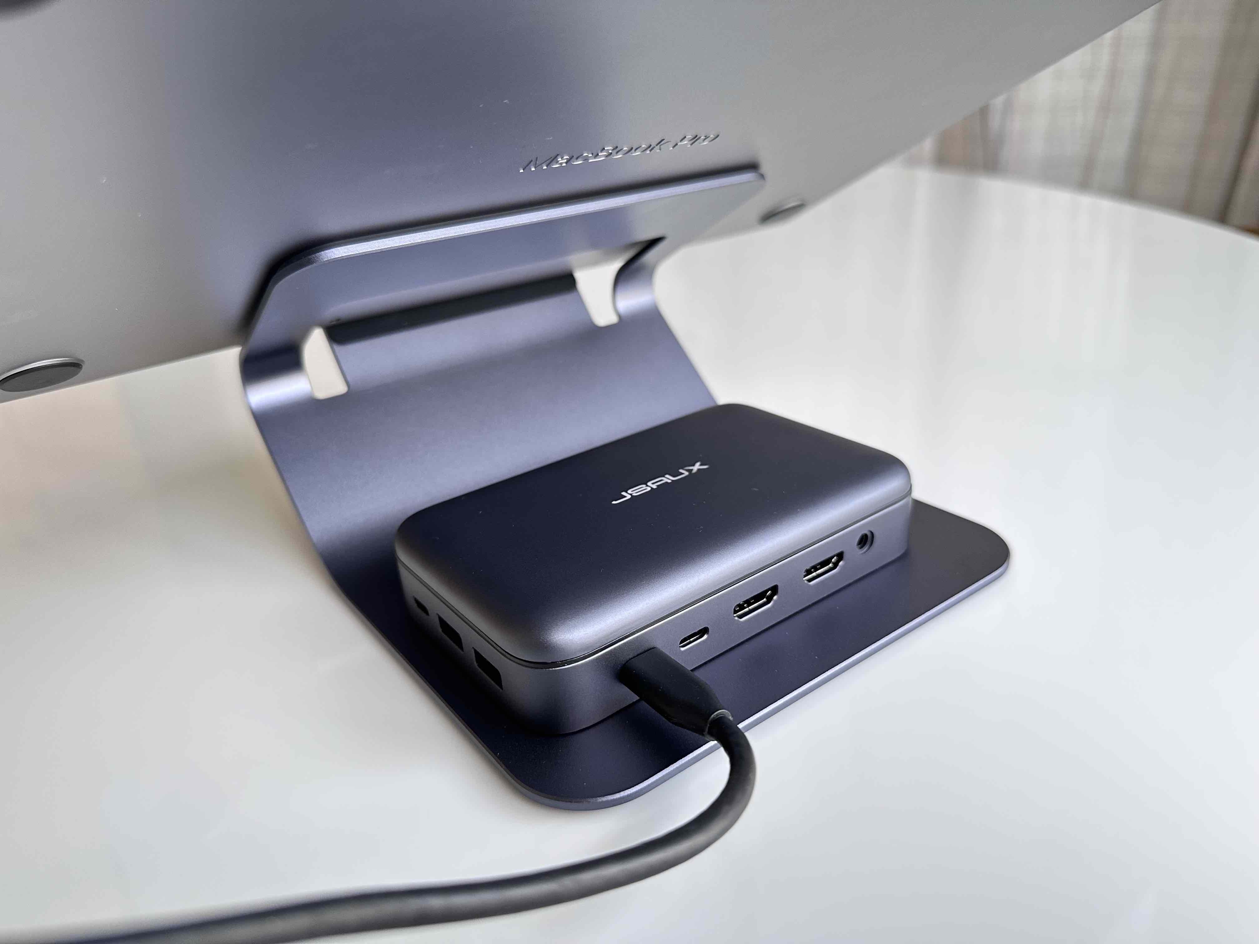 Jsau JSAUX OmniCase 2 Pro USB-C hub with organizer - 9to5Mac
