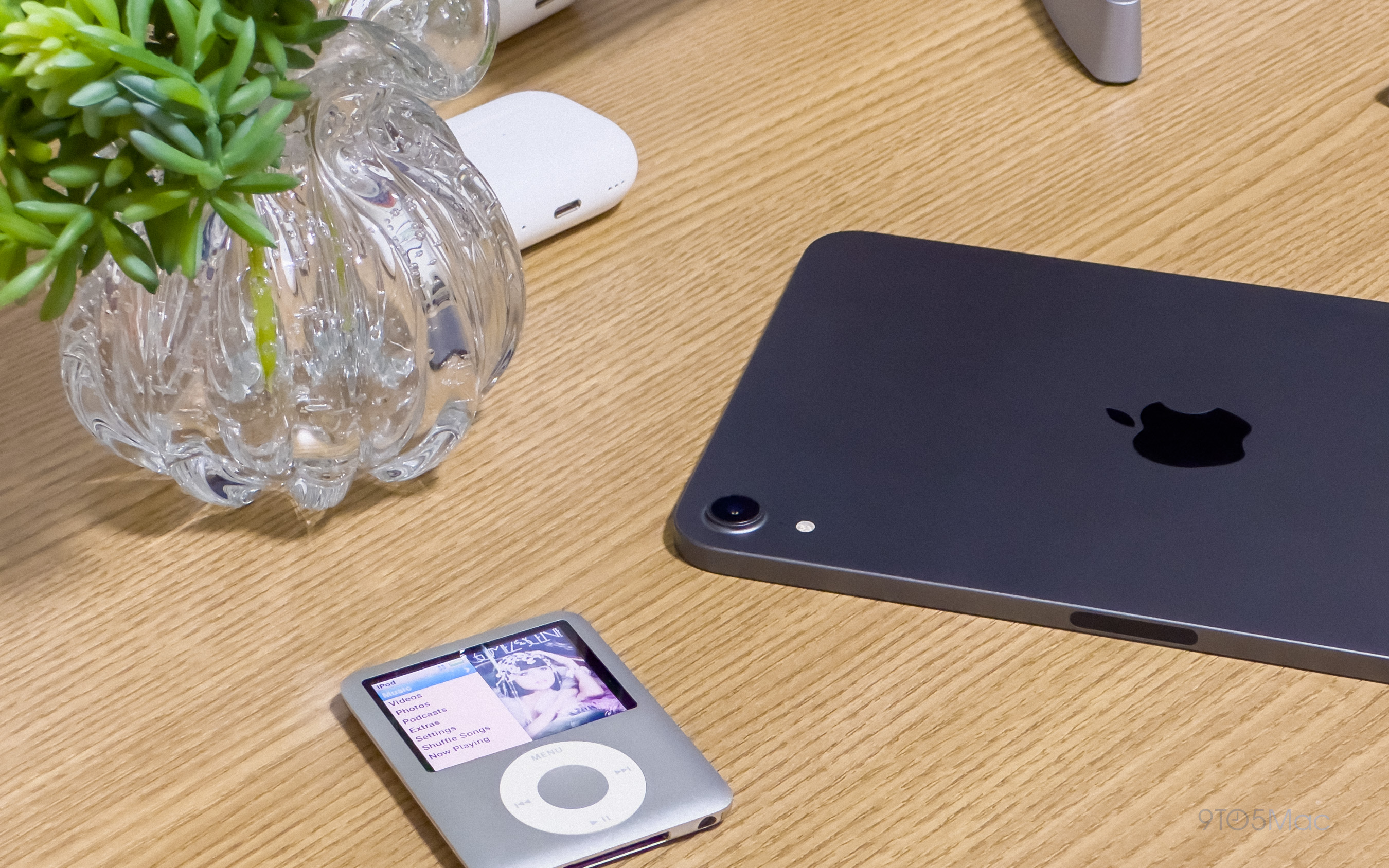 iPad mini 4 و iPod