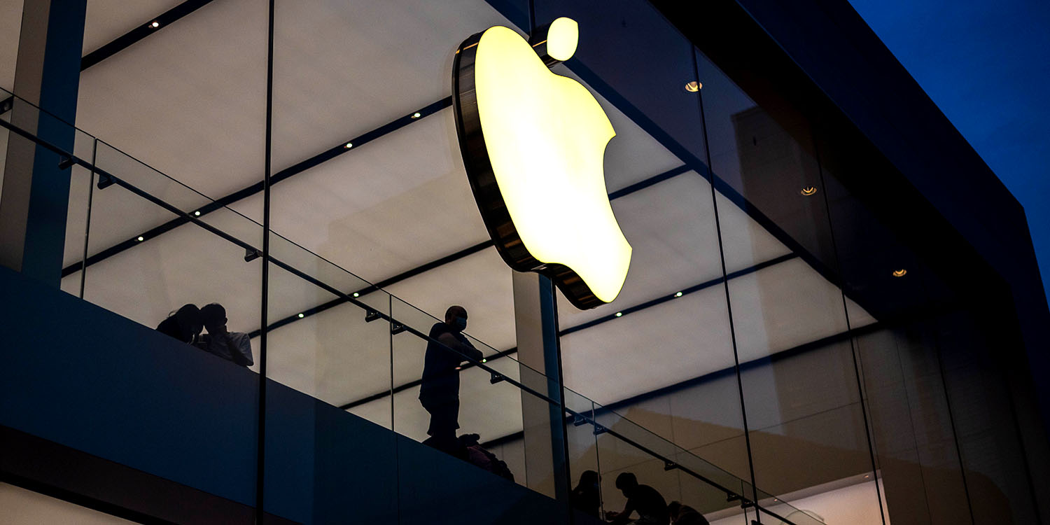 Apple union negotiators acted illegally | Stock image of an Apple Store