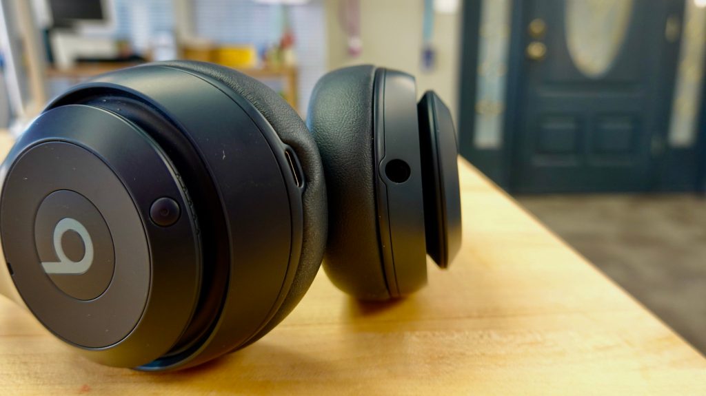 Beats Studio Pro: Apple's Beats Studio Pro headphones to ditch micro-USB,  may come with Type-C port - The Economic Times
