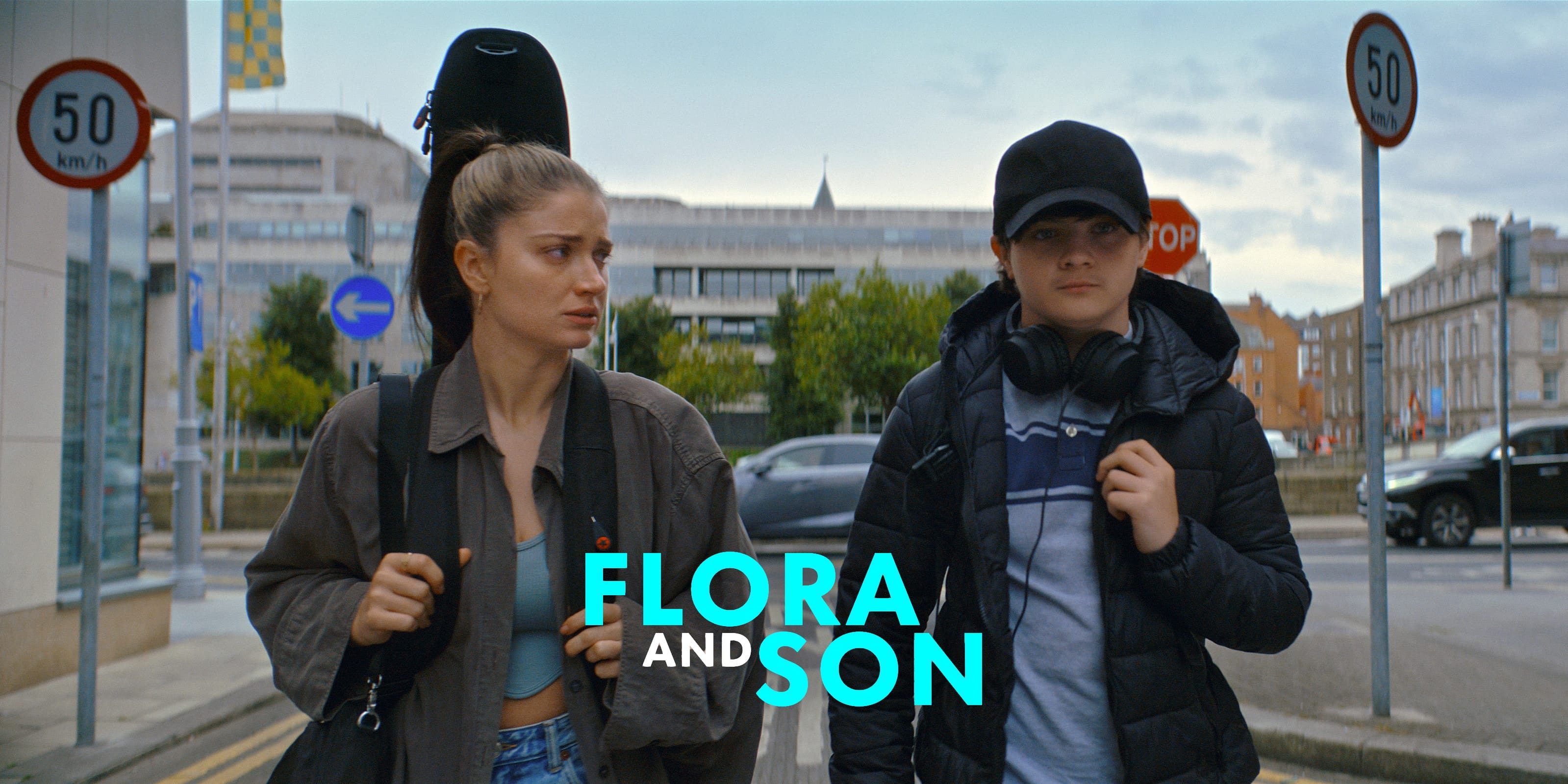 Новый фильм Джона Карни «Флора и сын» теперь доступен на Apple TV+