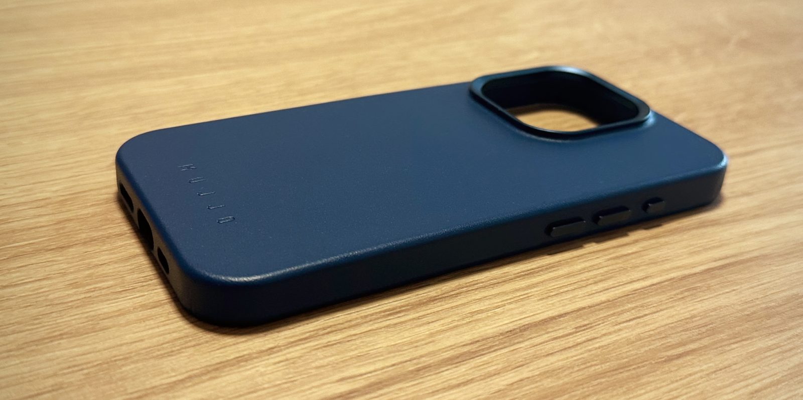 iPhone 15 leather case review: Mujjo full leather case looks and feels premium