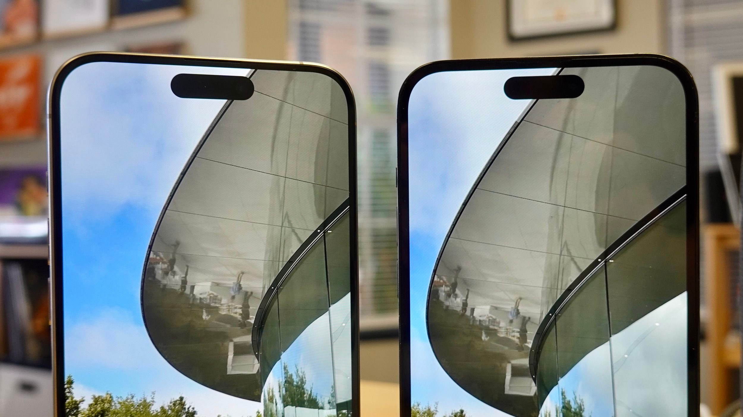 Слух: ультратонкие рамки iPhone 16 Pro создают производственные трудности