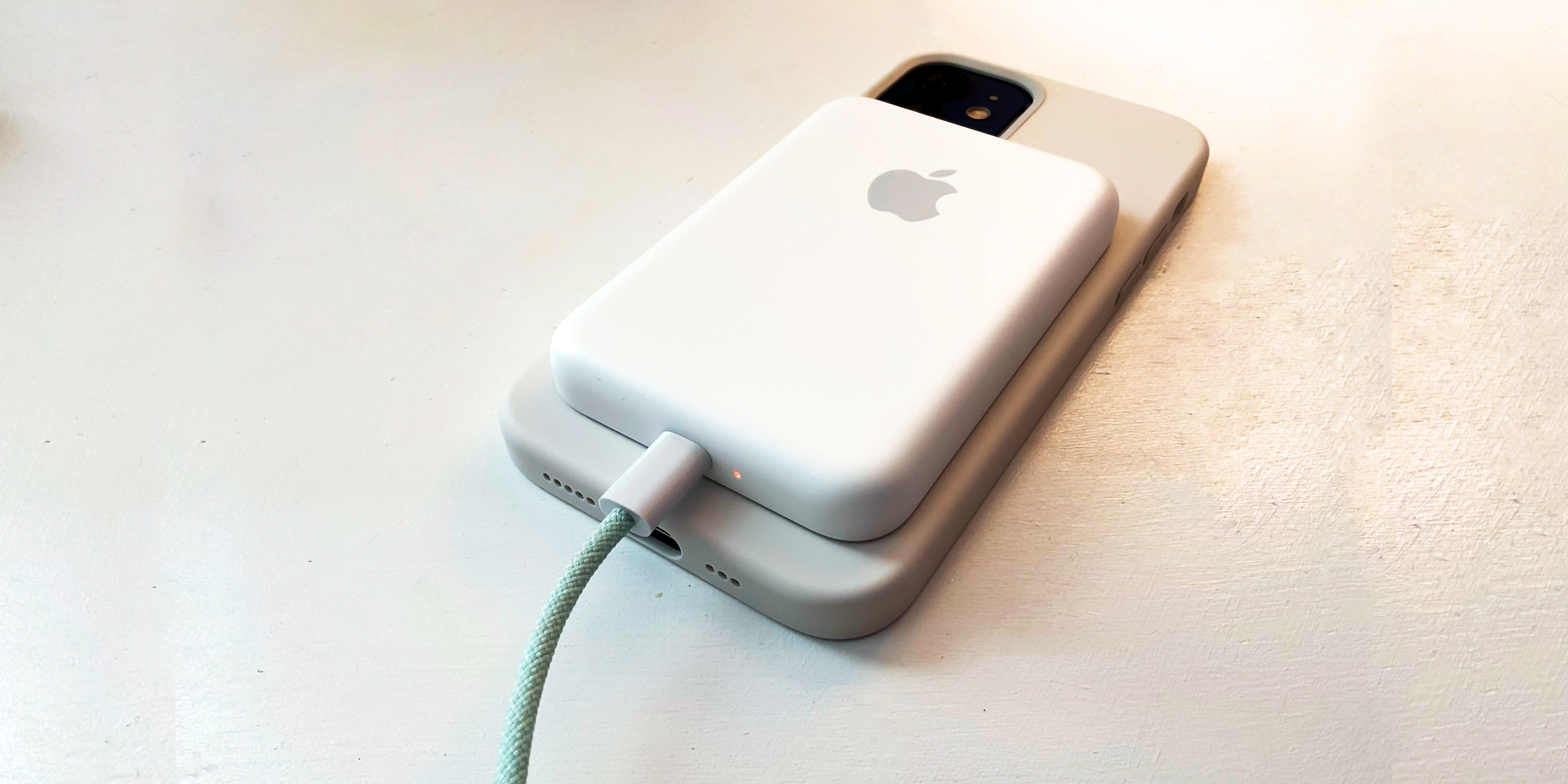 Apple Launches MagSafe Battery Pack to Offer On-the-Go Wireless Charging on  iPhone 12 Series