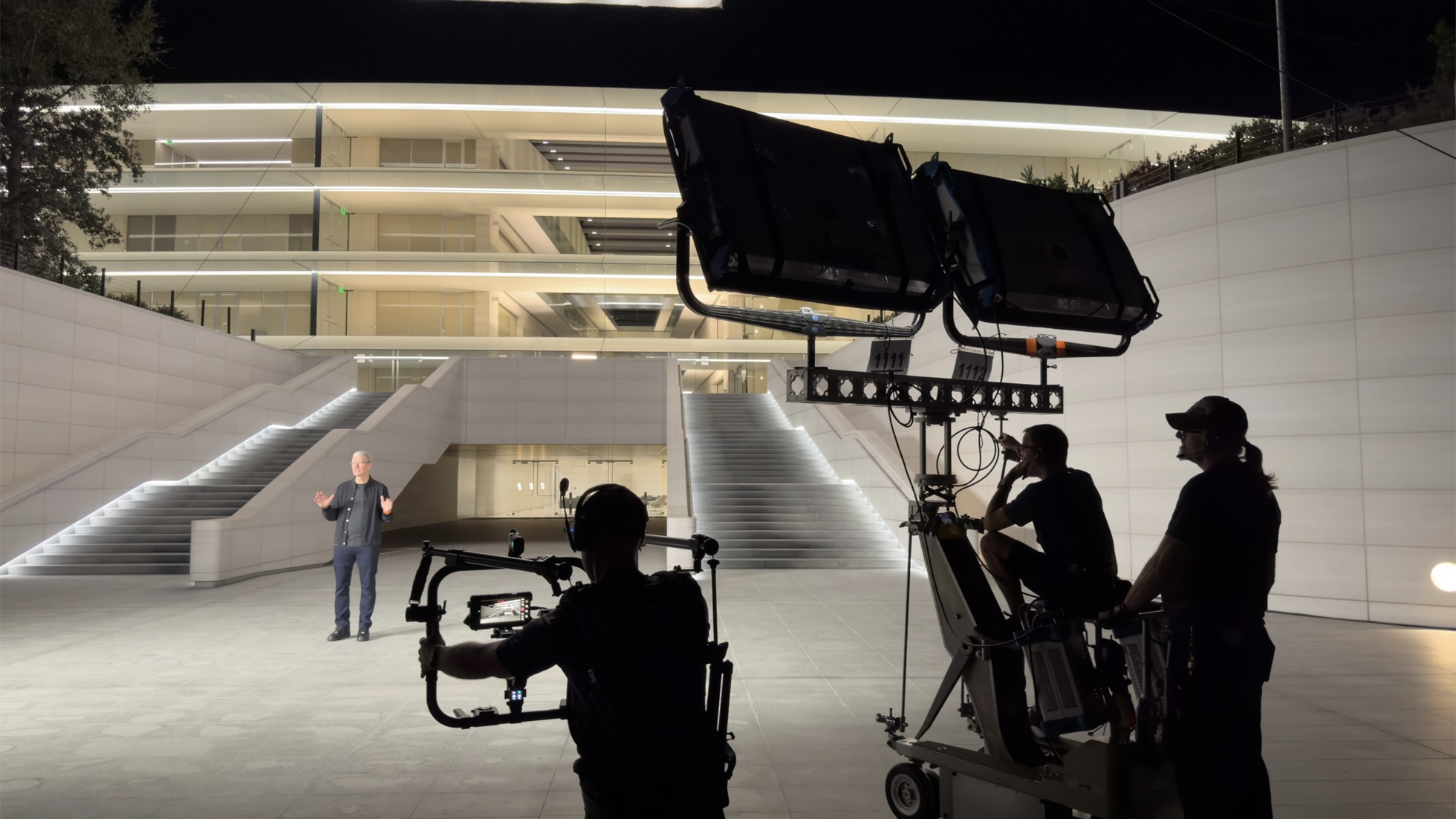 Behind-the-Scenes of Apple Event Shot on iPhone 15 Pro Max – a Sign of  Things to Come?