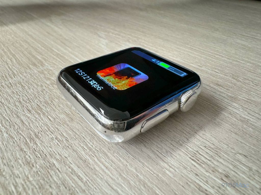 Il s'agit de l'un des premiers prototypes d'Apple Watch de pré-production jamais découverts.