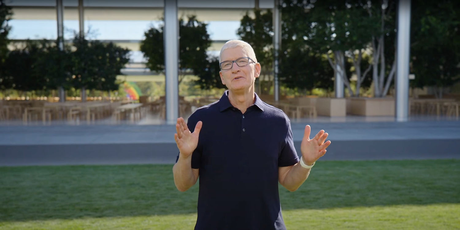 Les forfaits iOS 18 d'Apple |  Tim Cook s'exprimant à Apple Park