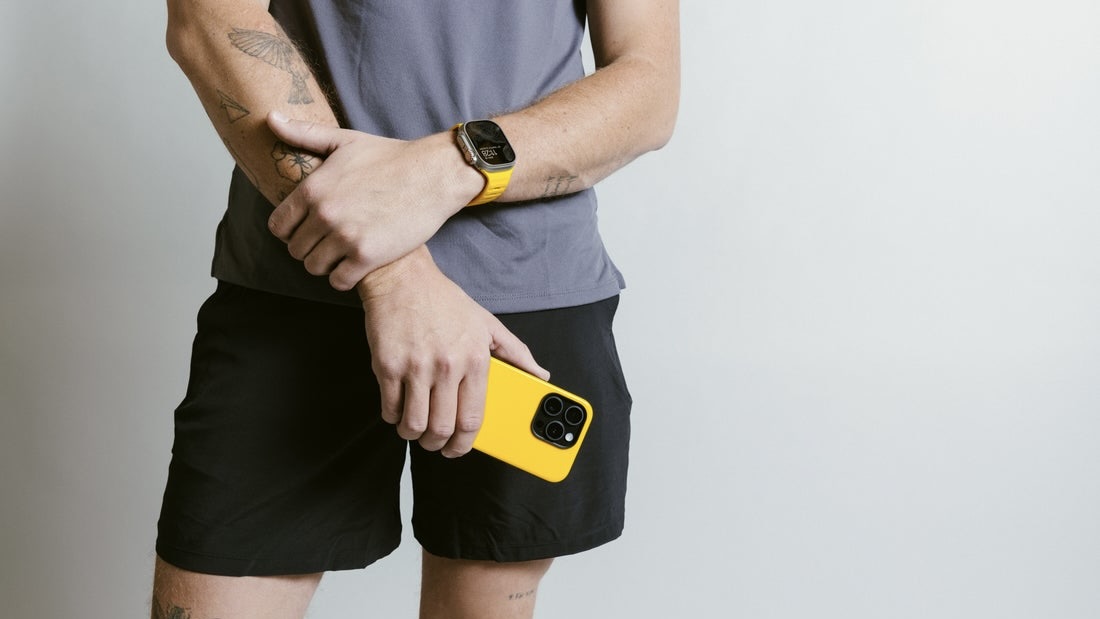 Coque pour iPhone avec bracelet de montre Nomad Racing Yellow en édition limitée