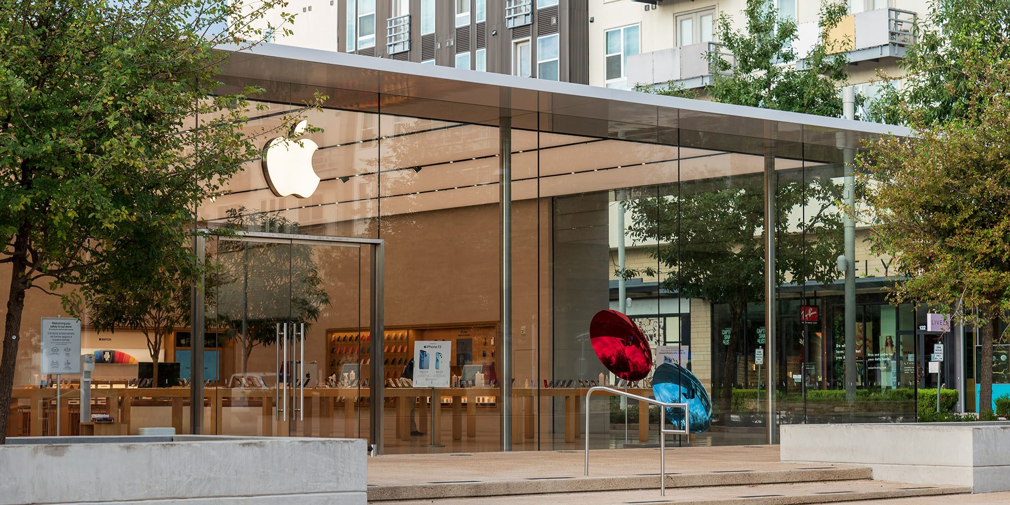 Apple впервые за всю историю побила рекорды продаж iPhone в Китае
