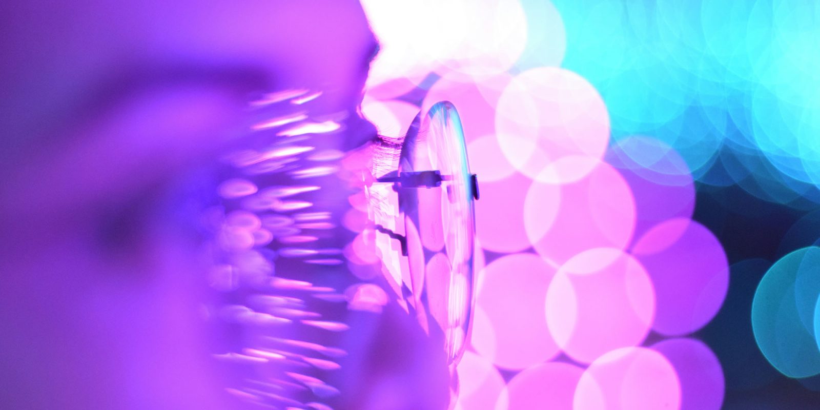 Meta Glasses expected to be revealed in the fall | Colorful conceptual image