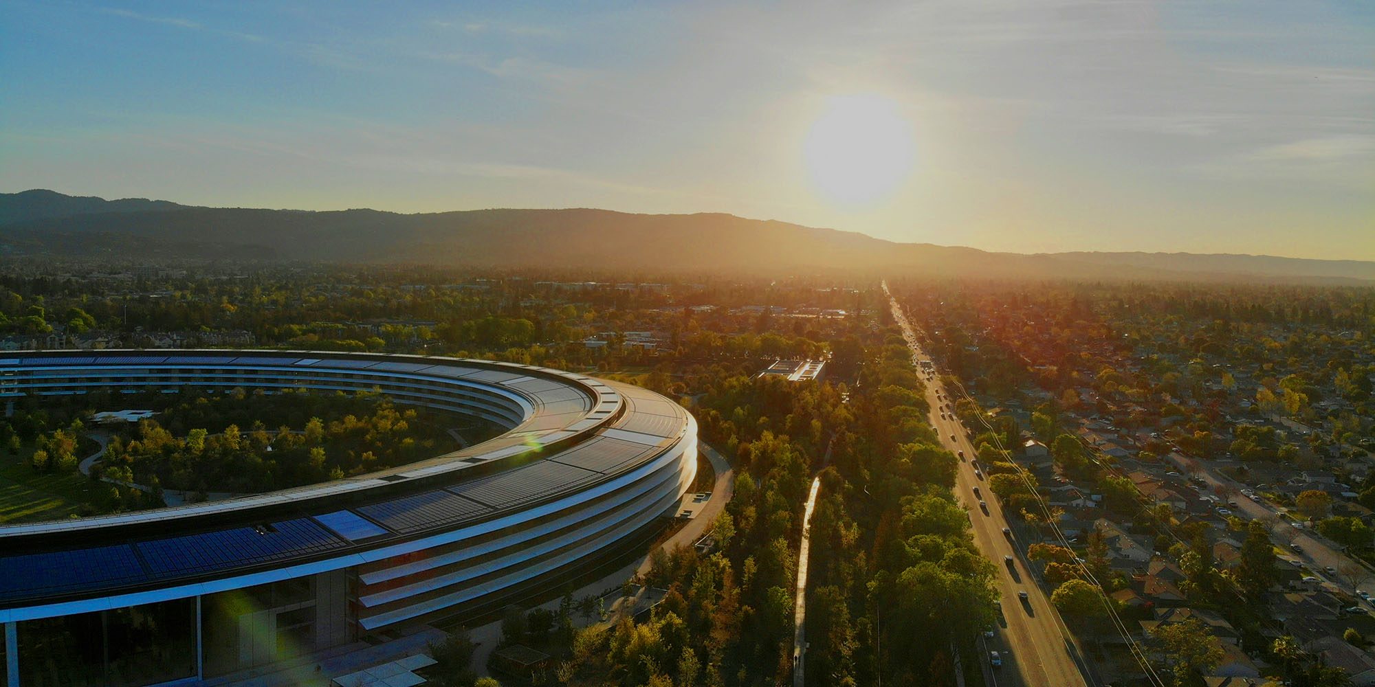 Apple объявляет о переходе финансового директора в следующем году и назначает Луку Маэстри преемником
