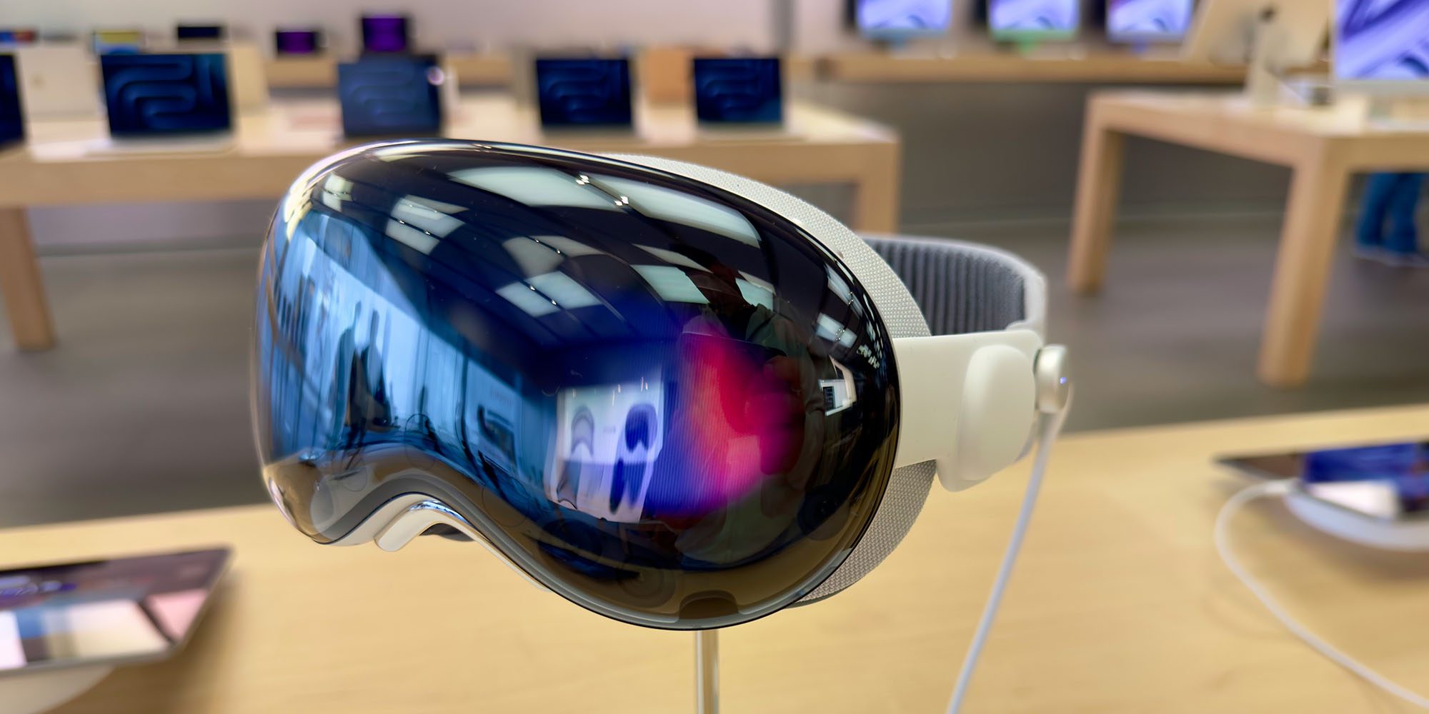 Vision Pro: лучшая задержка по одному показателю; отстает от Meta по другому