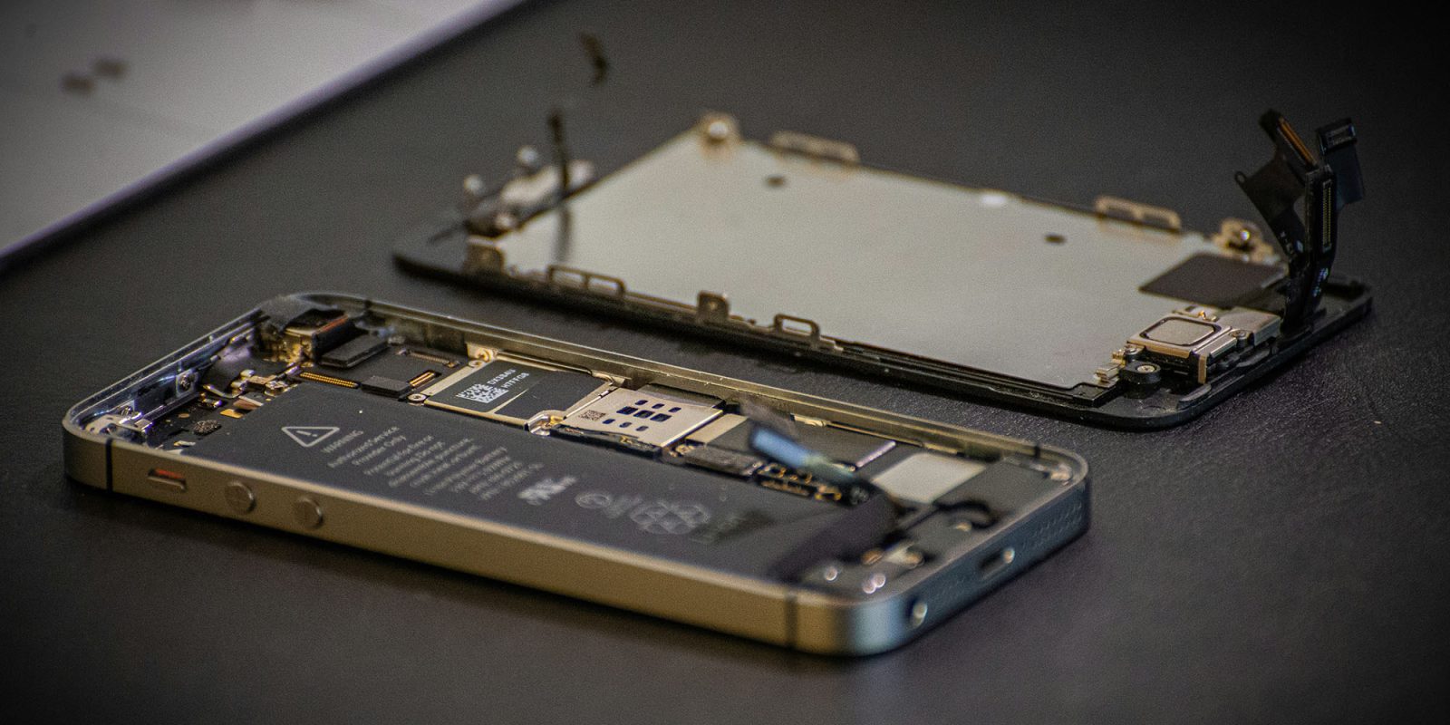 Parts pairing to be outlawed | iPhone opened up for repair