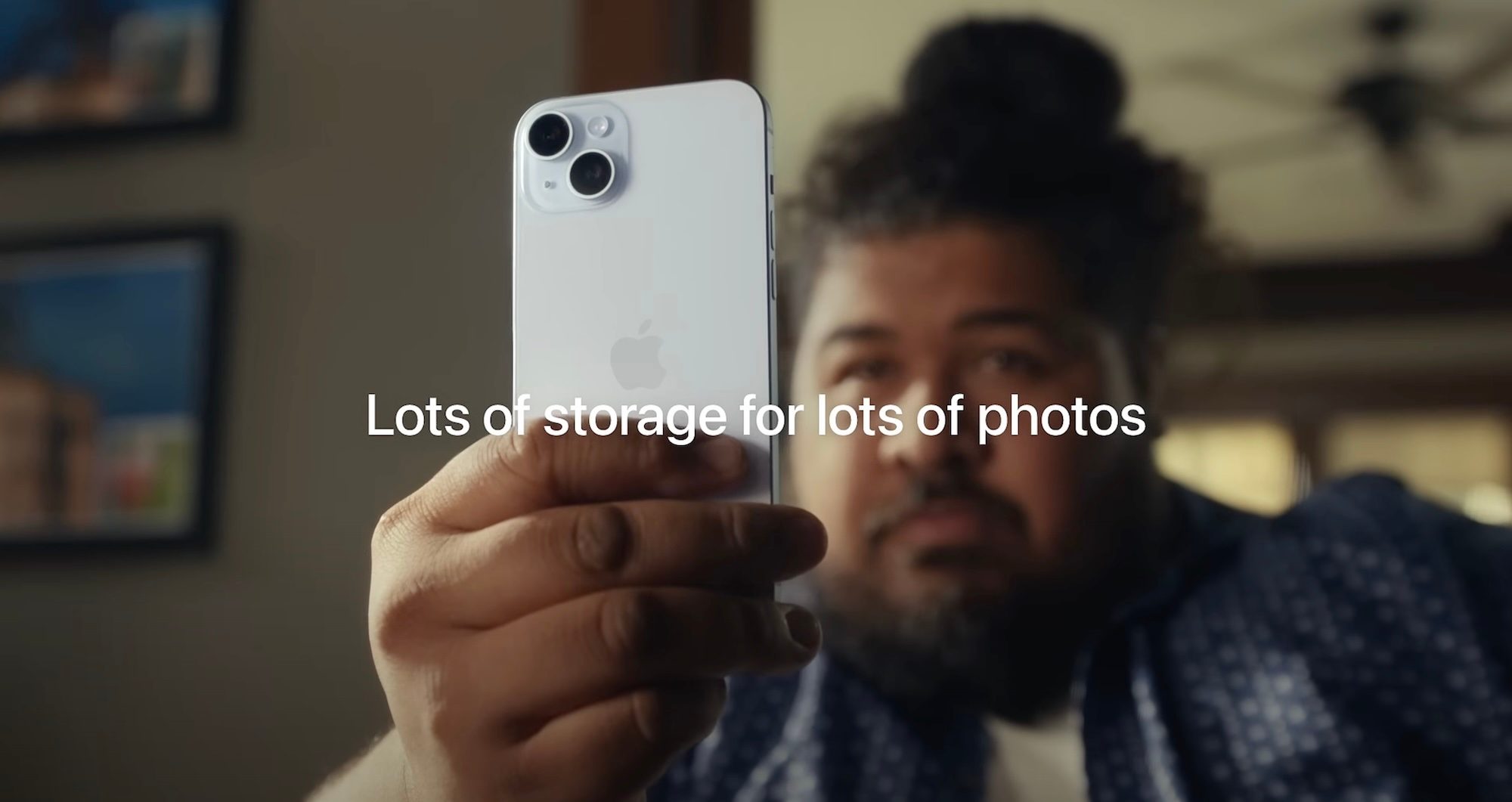 Новая реклама iPhone 15 от Apple: Вам больше никогда не придется удалять фотографии