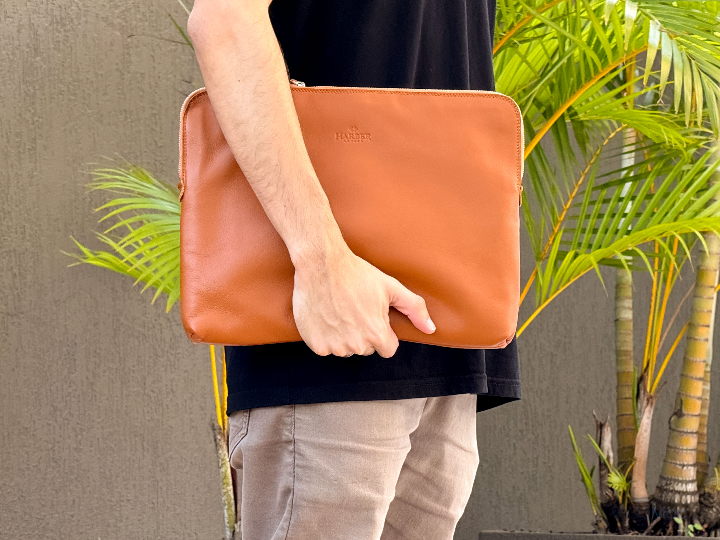 Hands-on: Carry your Mac and iPad in style with Harber London's backpacks and sleeves