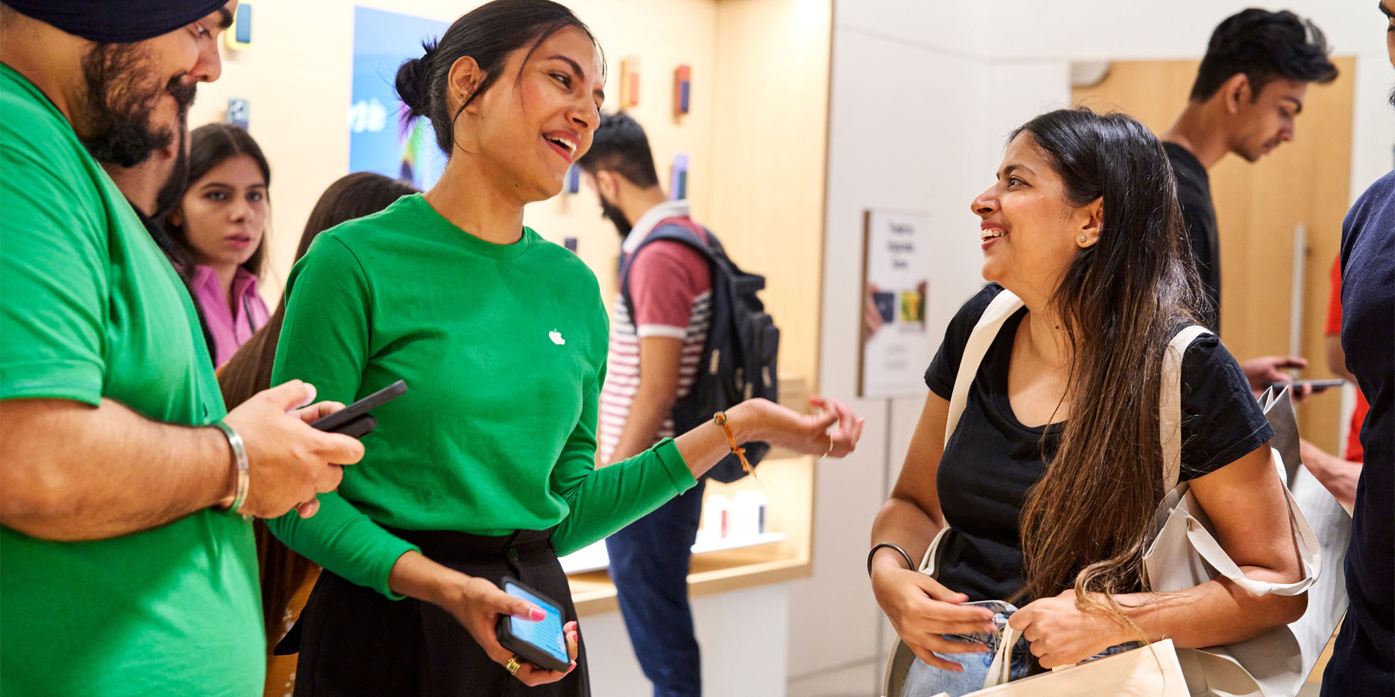 photo of Emerging markets lead Apple’s 3% gain in premium smartphone sales [report] image