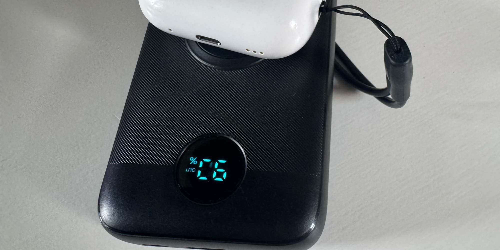 MagSafe Monday: Для фанатов Apple Watch этот MagSafe-зарядный блок всегда под рукой
