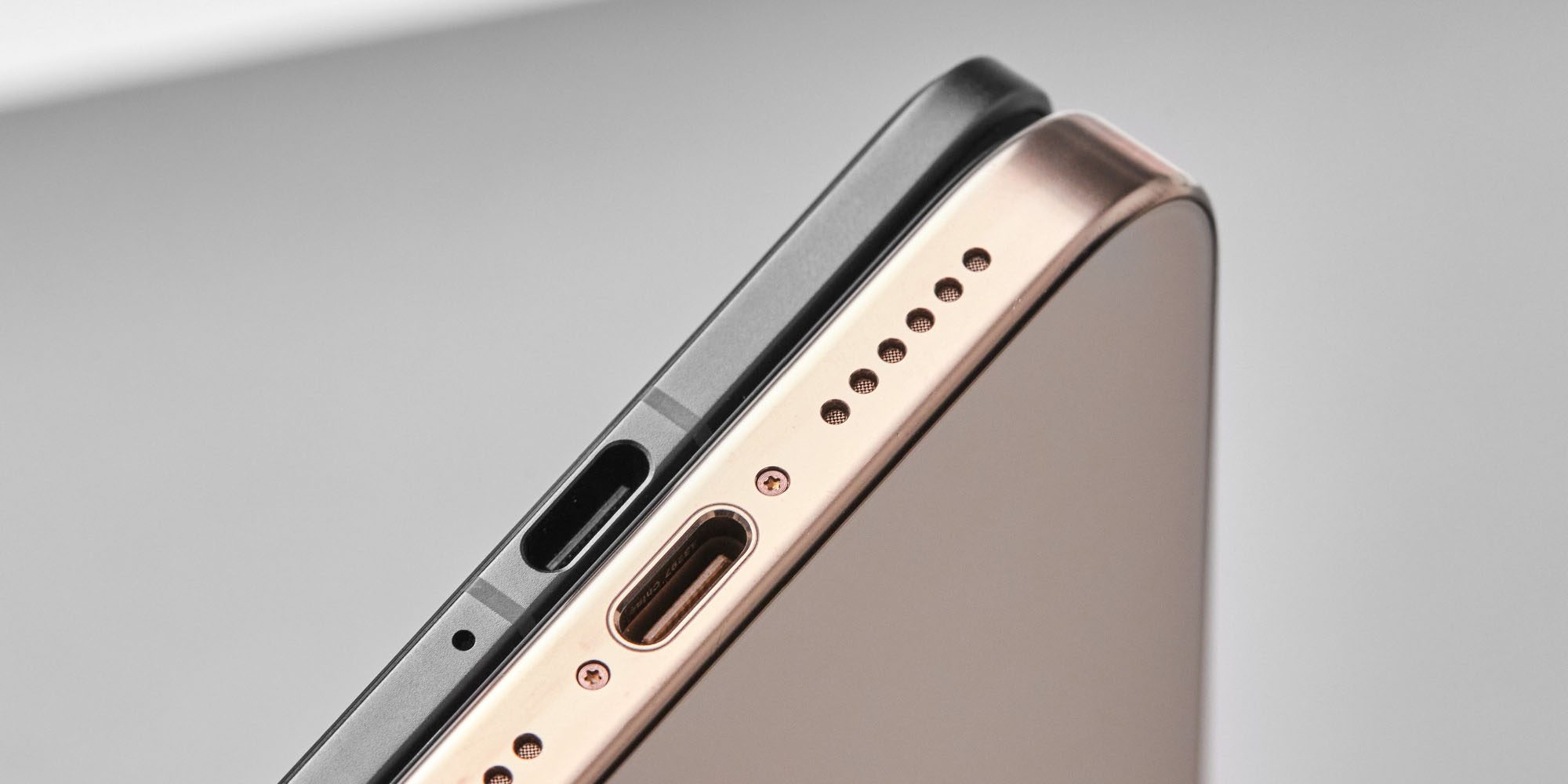 Помимо iPhone 17 Air, вы бы согласились на телефон без разъемов ради большей тонкости? [Опрос]