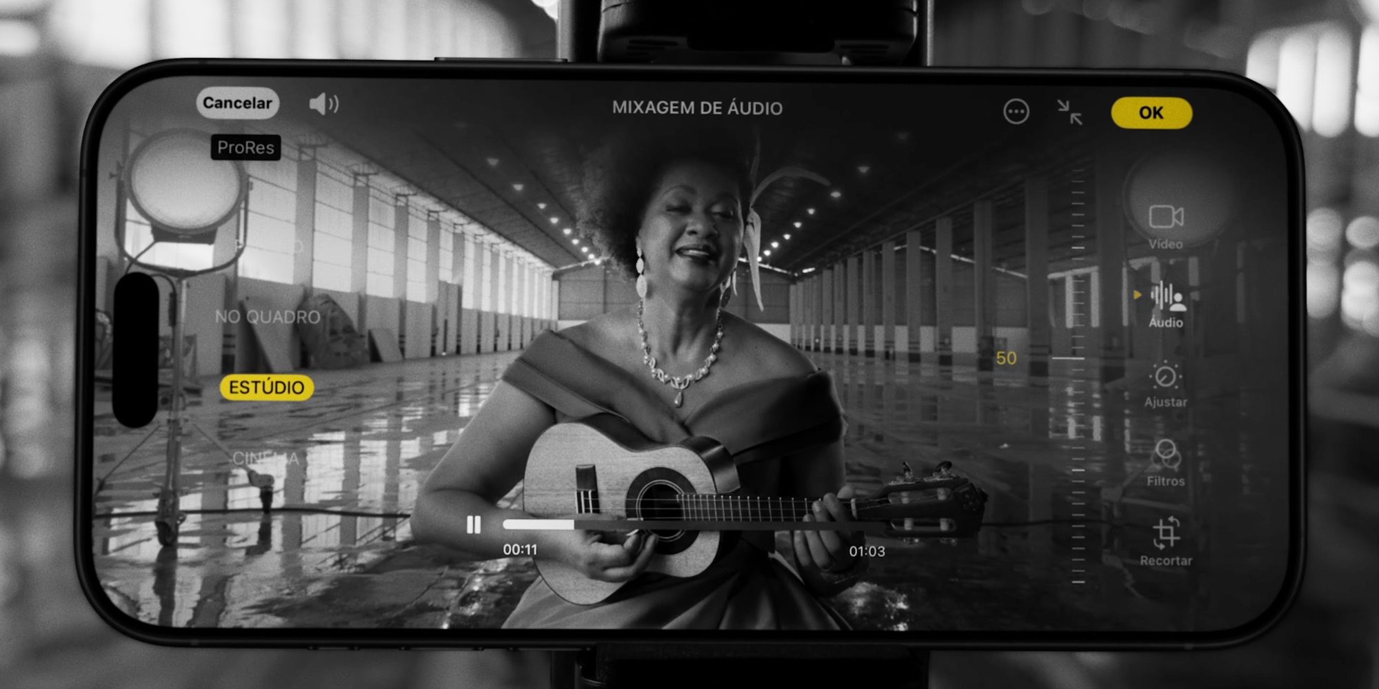 Новая реклама iPhone 16 Pro демонстрирует функцию Audio Mix с бразильской карнавальной песней