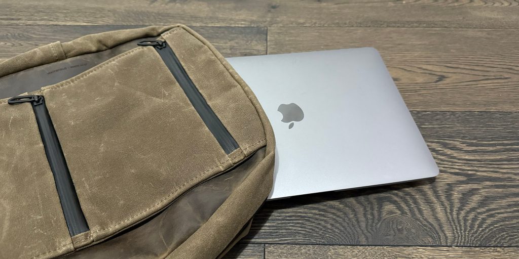 24 inch laptop backpack 24-pack Bulk 18" Soft Touch Backpack w Laptop Sleeve