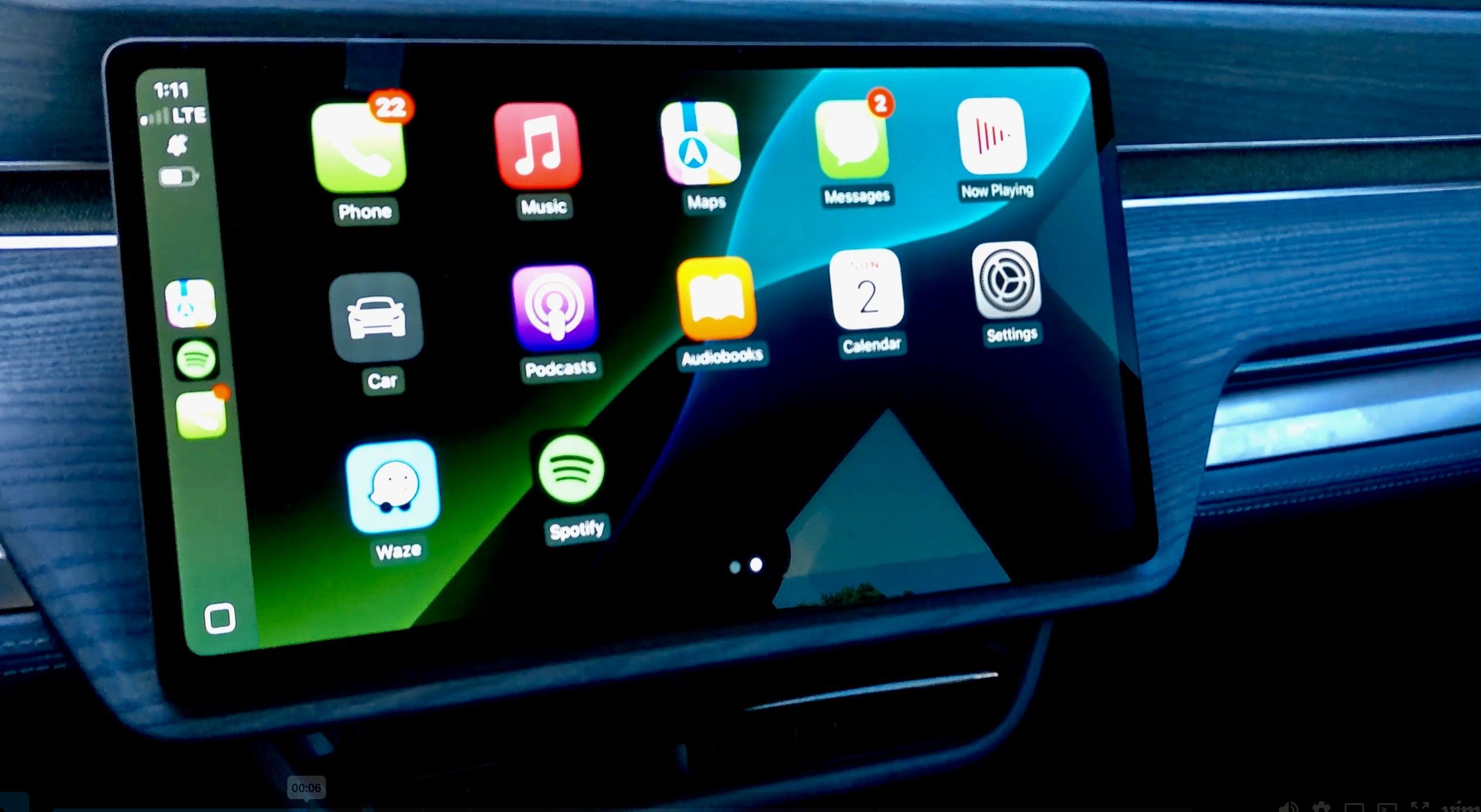 Аксессуар «EV Play» обещает добавить CarPlay и многое другое в Rivian