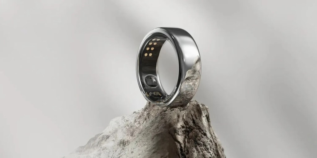 Oura Ring (mostrado) obtém melhores métricas de condicionamento físico e mais integrações com Apple Health e muito mais