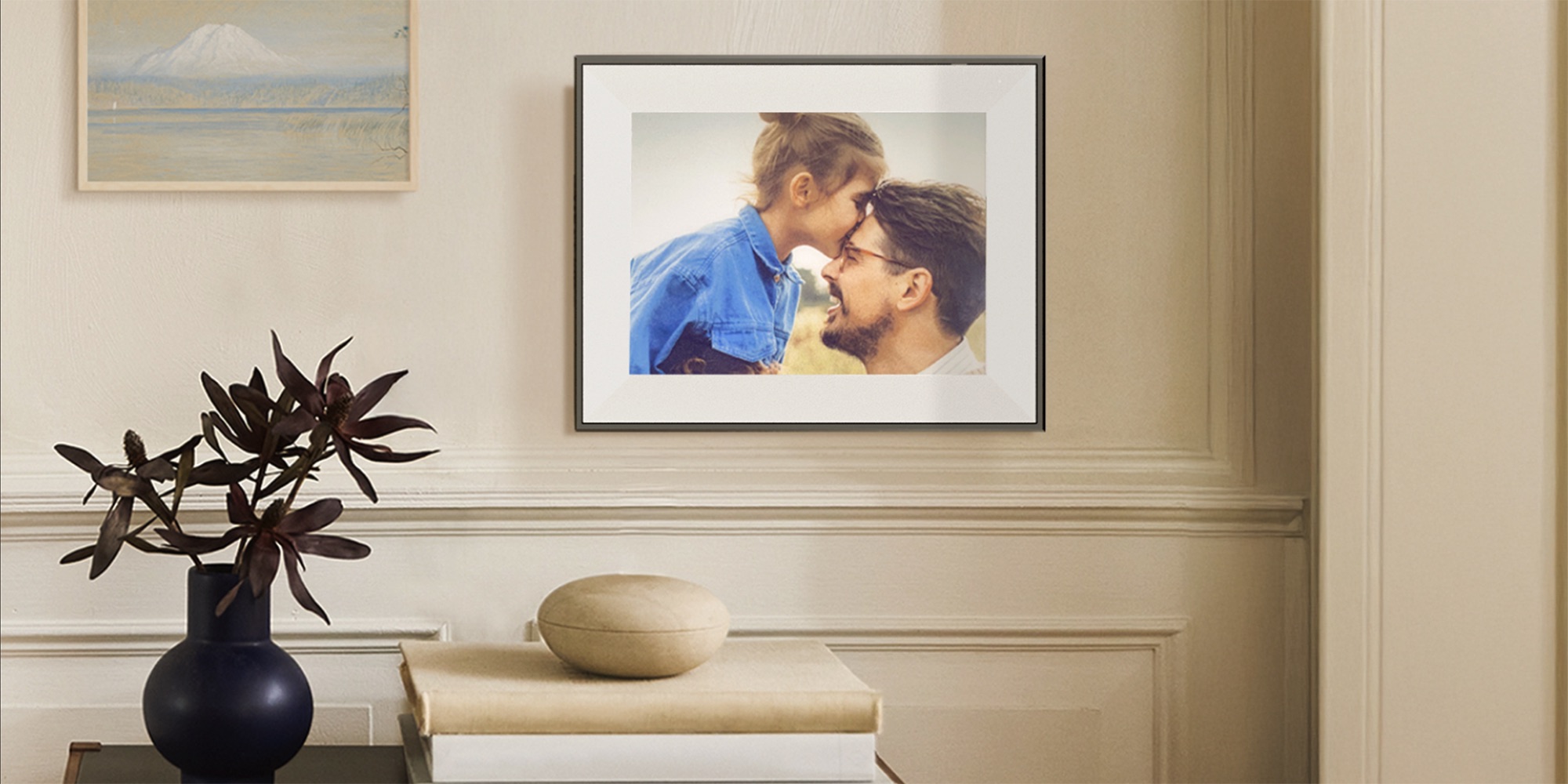 photo of The Aura Ink digital photo frame is slow, lo-fi, expensive – and utterly lovely image