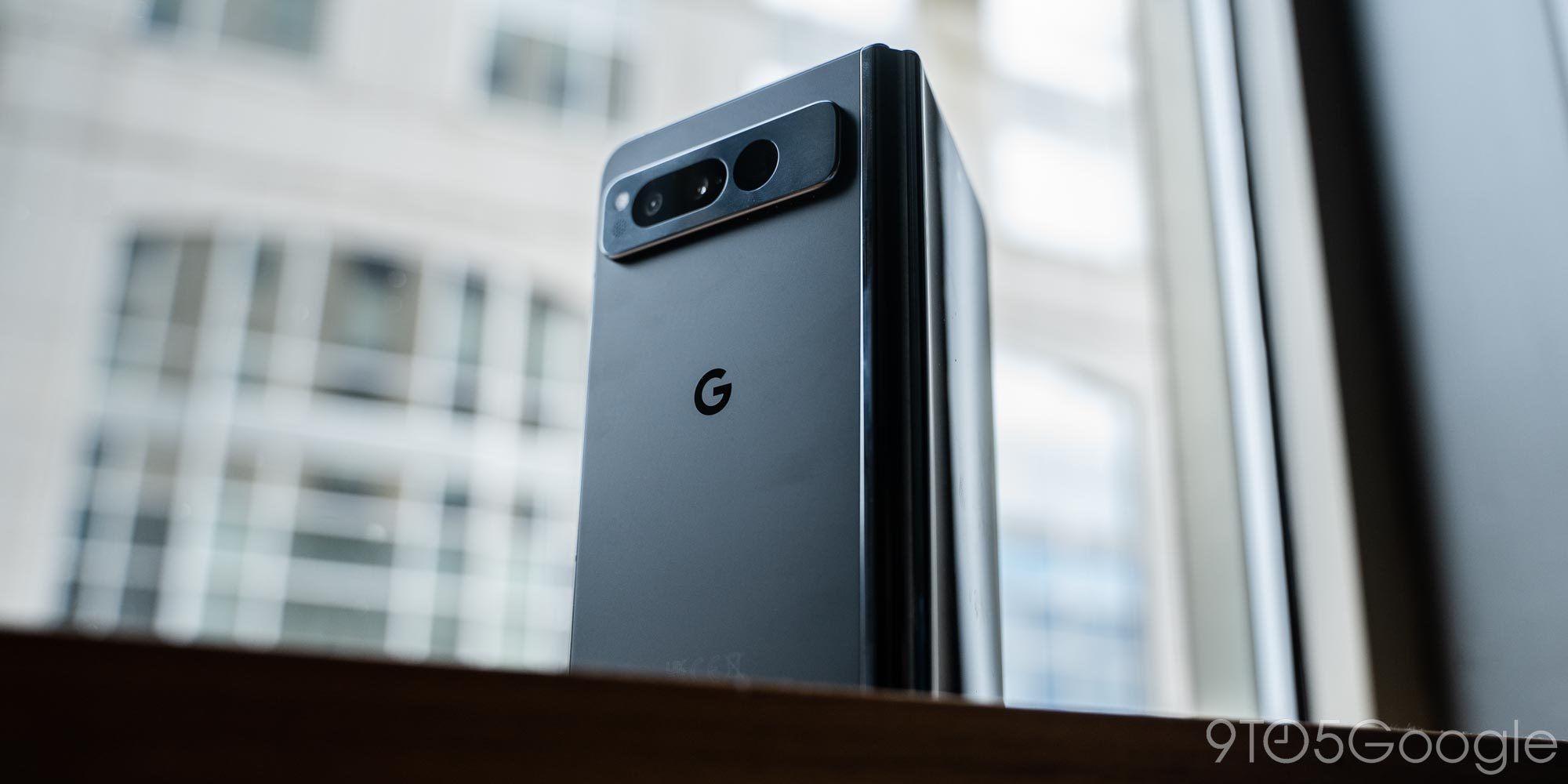 iPhone Fold и будущие складные устройства Galaxy могут скопировать оригинальный Pixel Fold
