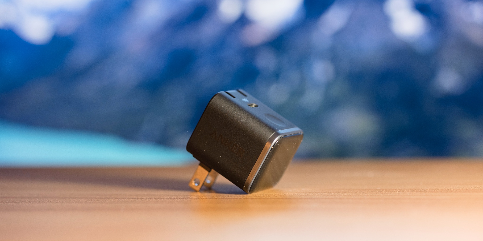 photo of Anker’s tiny 45W charger adds a useful built-in display, and it’s now available [Hands-on] image