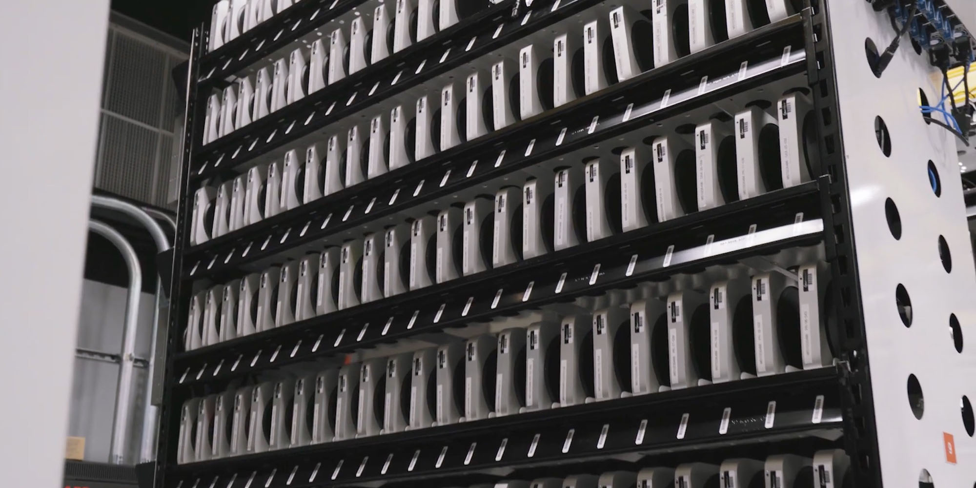 photo of Clawdbot sparks Mac mini memes as Anthropic forces name change image