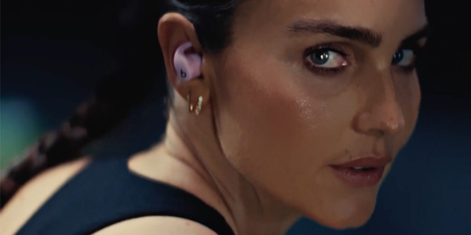 Kirsty Godso stars in new Powerbeats Fit campaign: ‘all about showing up’