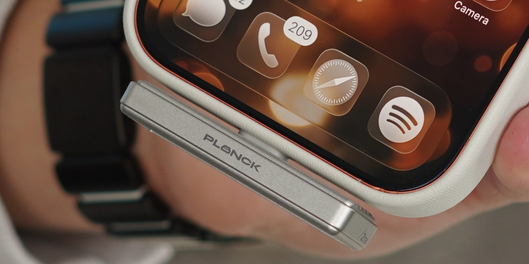 Hands-on: this tiny SSD is the most iPhone-friendly&hellip;