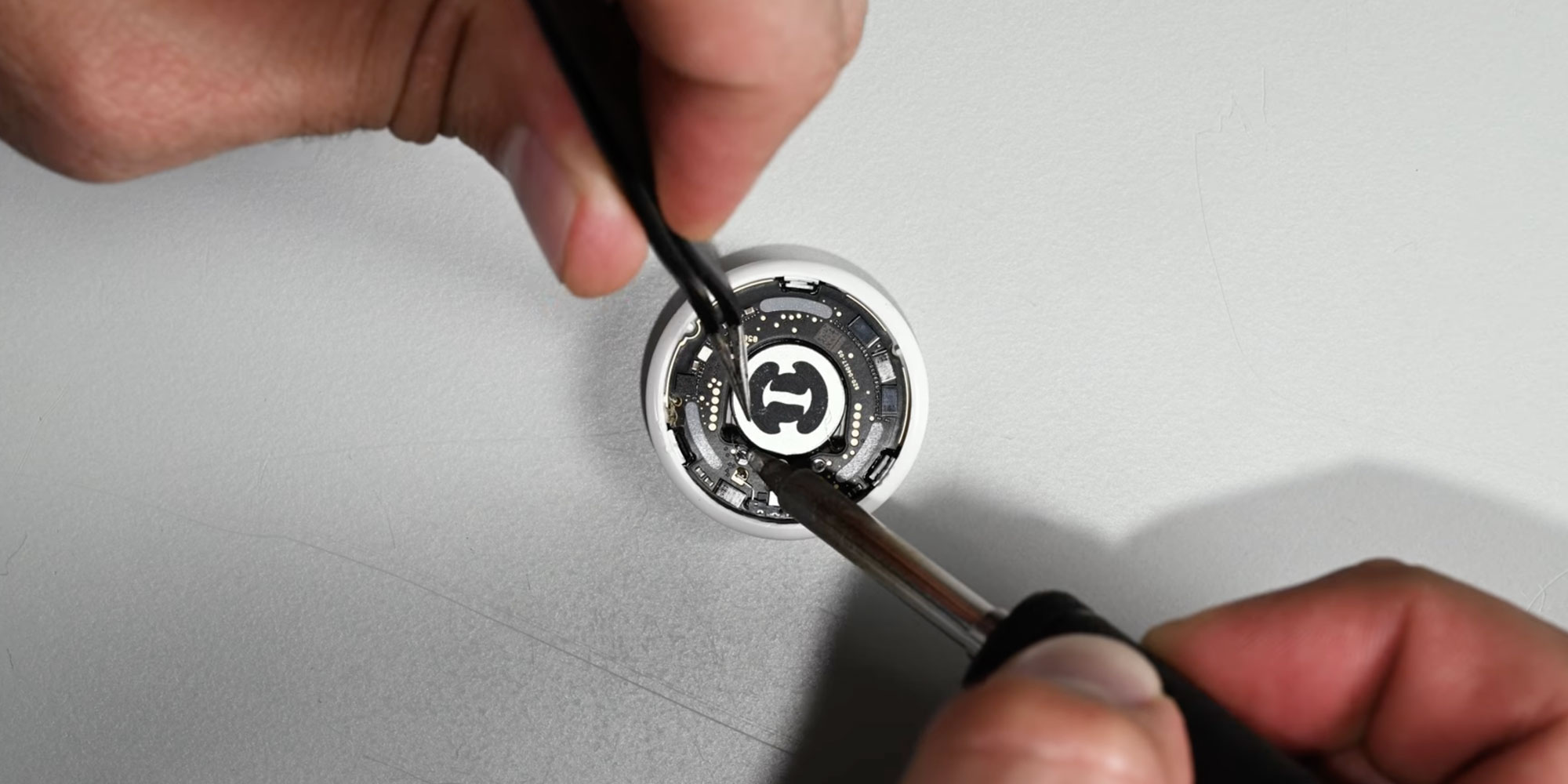 iFixIt tears down new AirTag, finds louder speaker easy to disable