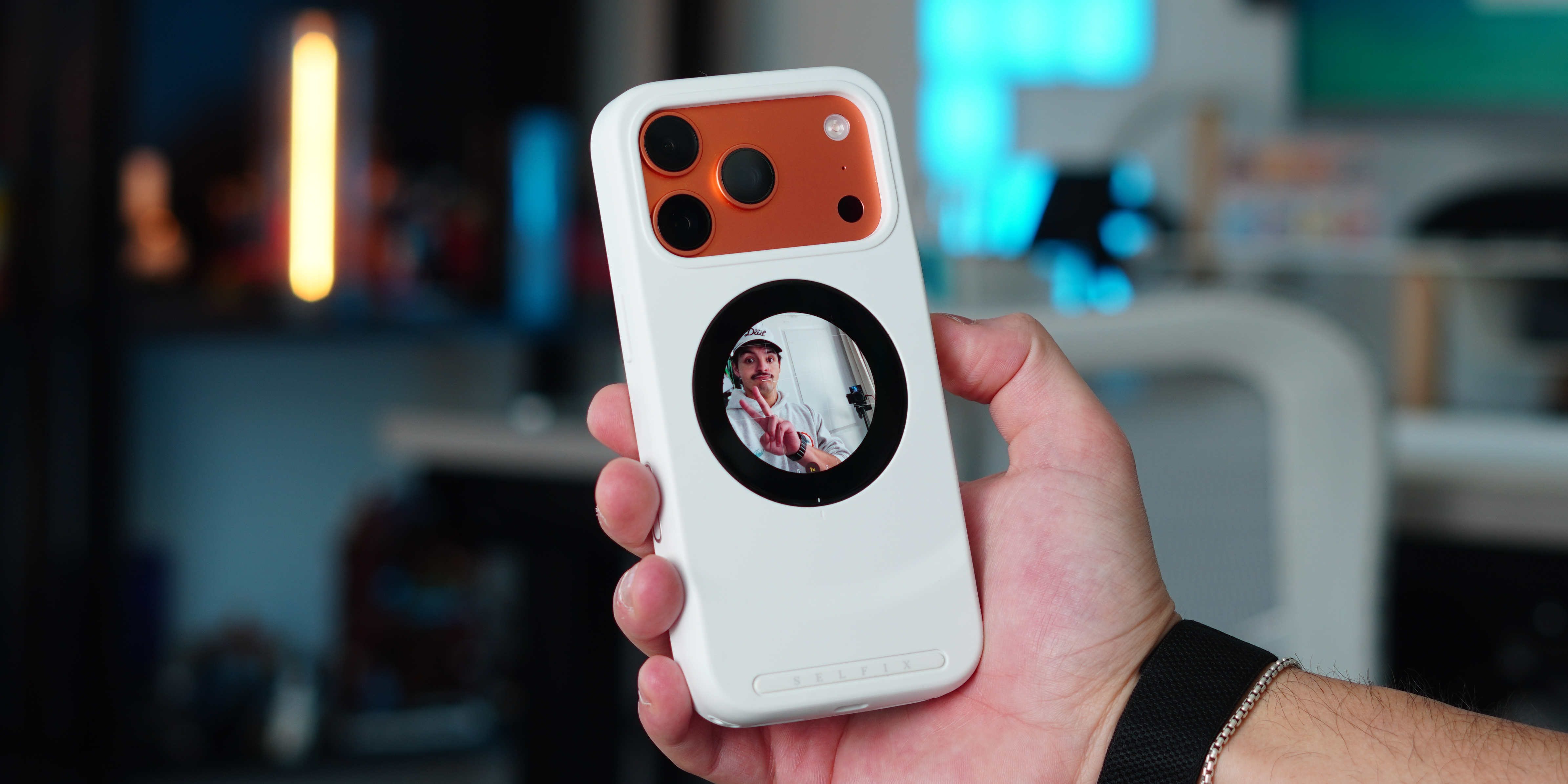 Hands-on: This iPhone case adds a rear touchscreen for&hellip;