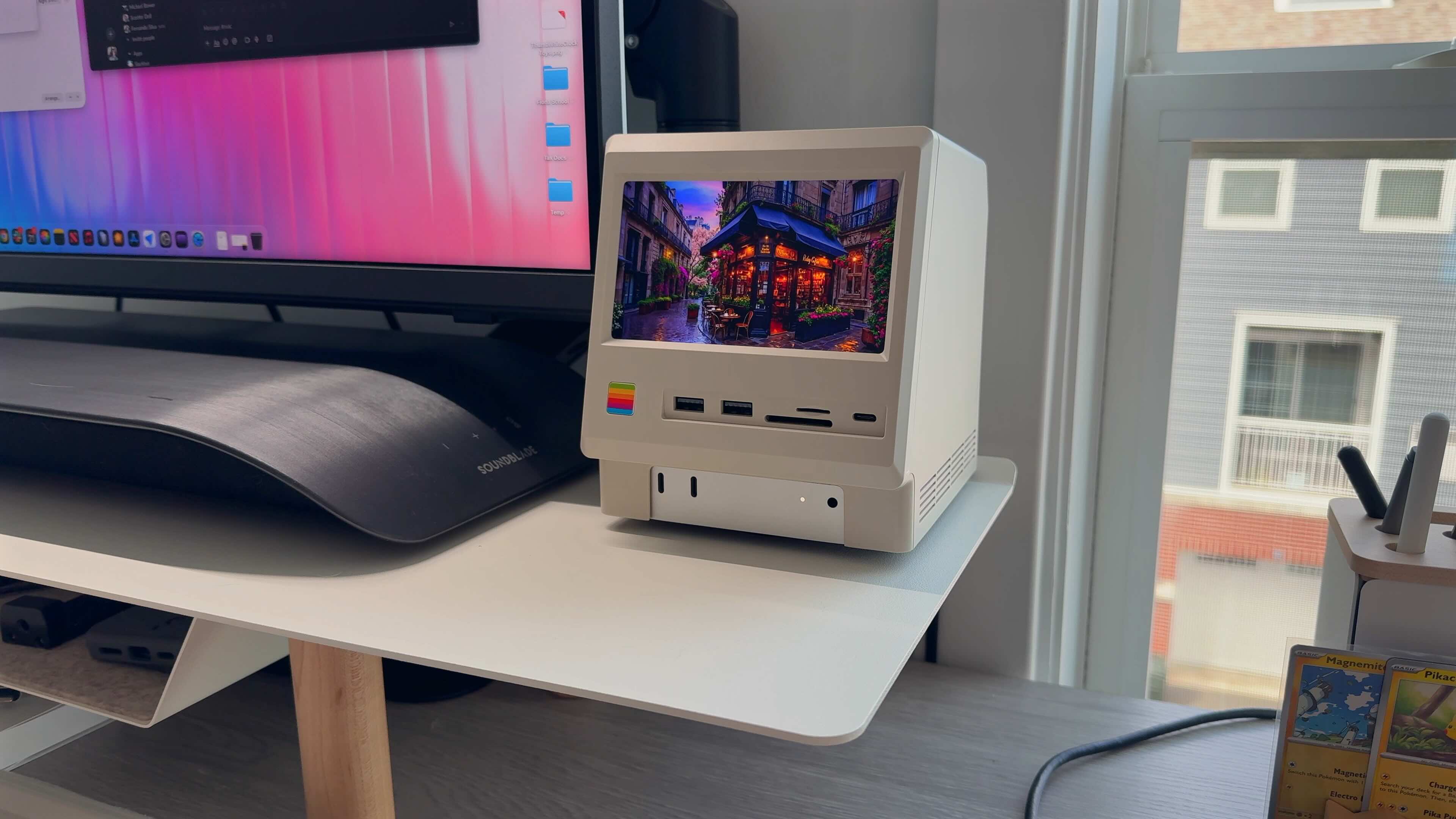 Macintosh-Inspired Dock Adds Display, Ports & Storage - 9to5Mac