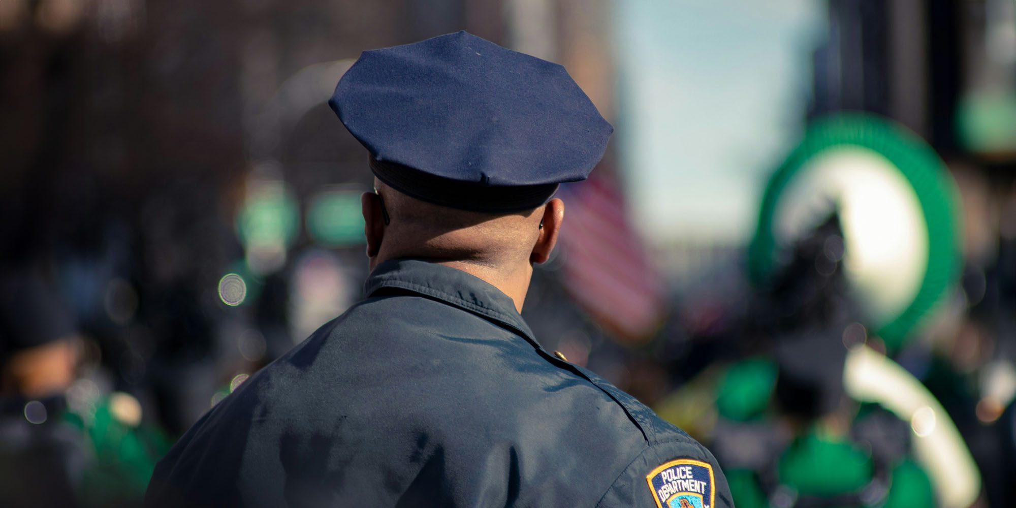 photo of Apple paid $1.2M to privately hire police to protect its San Francisco stores – Wired image