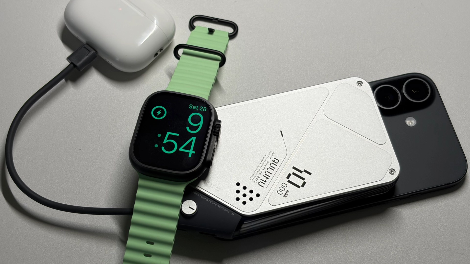 Aulumu M10: 3-in-1 iPhone MagSafe battery also recharges&hellip;