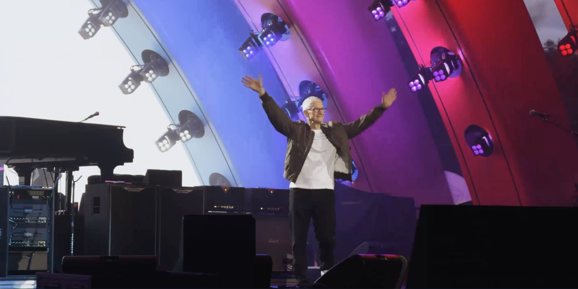 Tim Cook tells employees why he chose to step down now,&hellip;