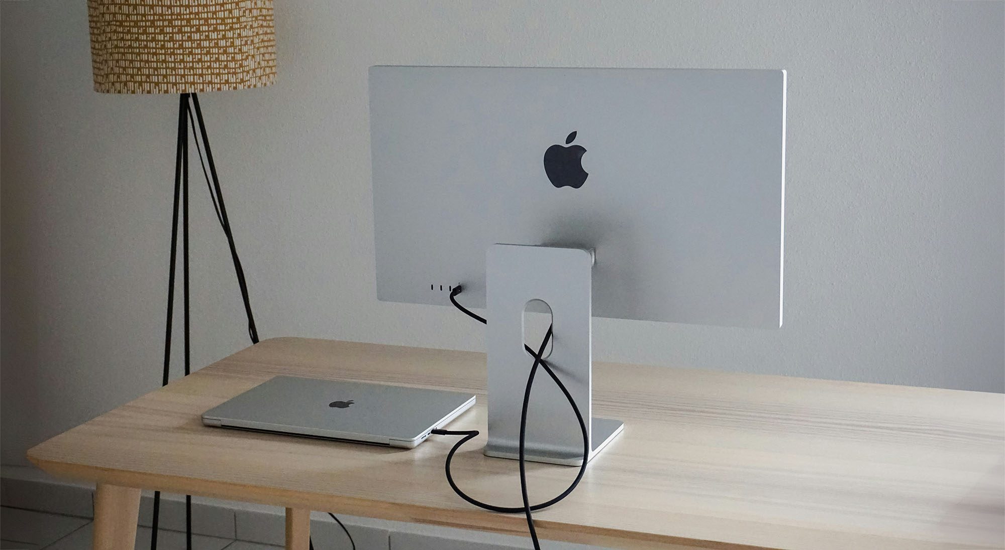 Can you save money with a USB4 cable over a Thunderbolt 4…