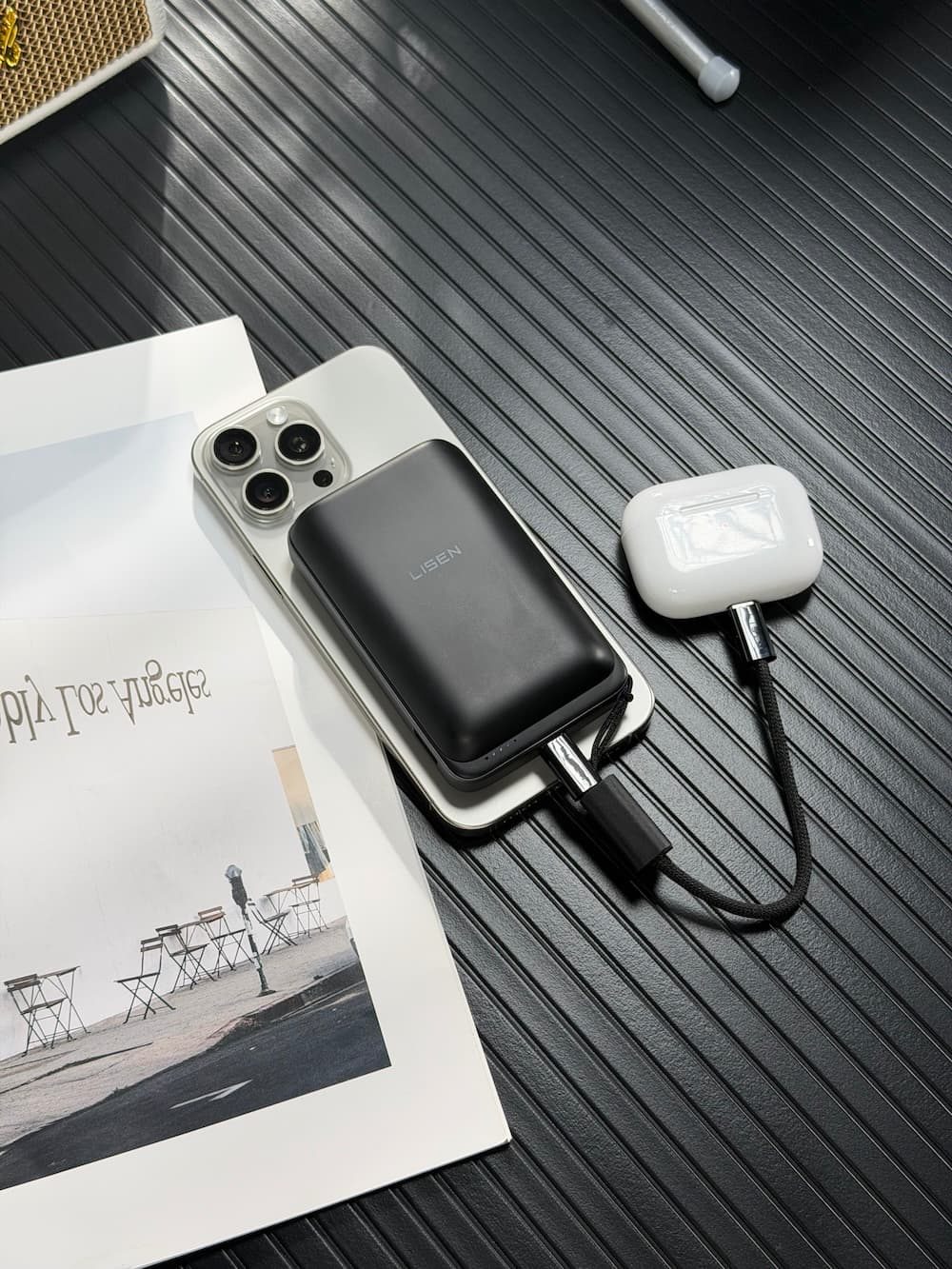 LISEN Qi2.2 MagSafe battery