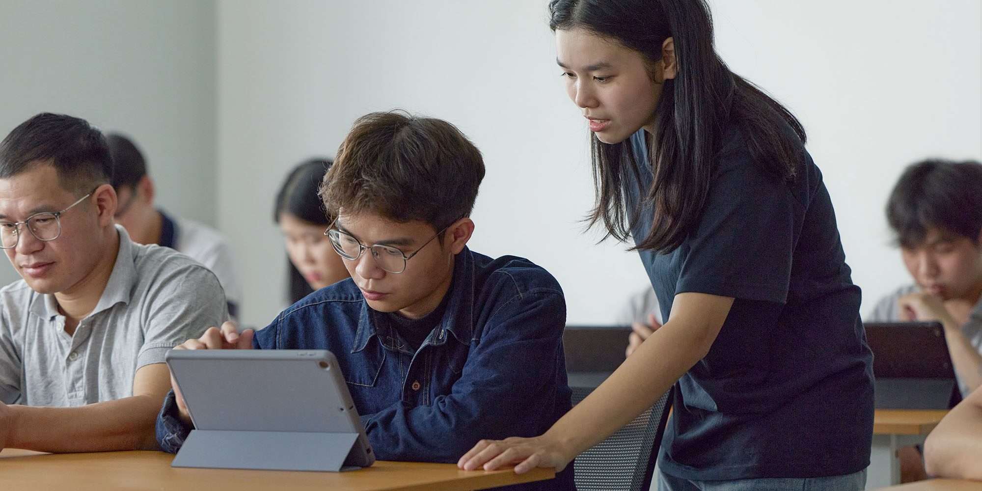 photo of Apple expands educational program for its supply-chain workers in Vietnam image