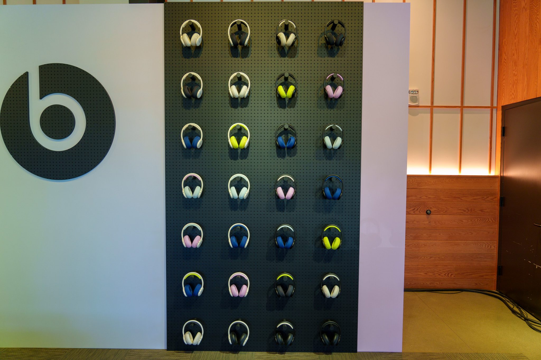 Beats 360 wall
