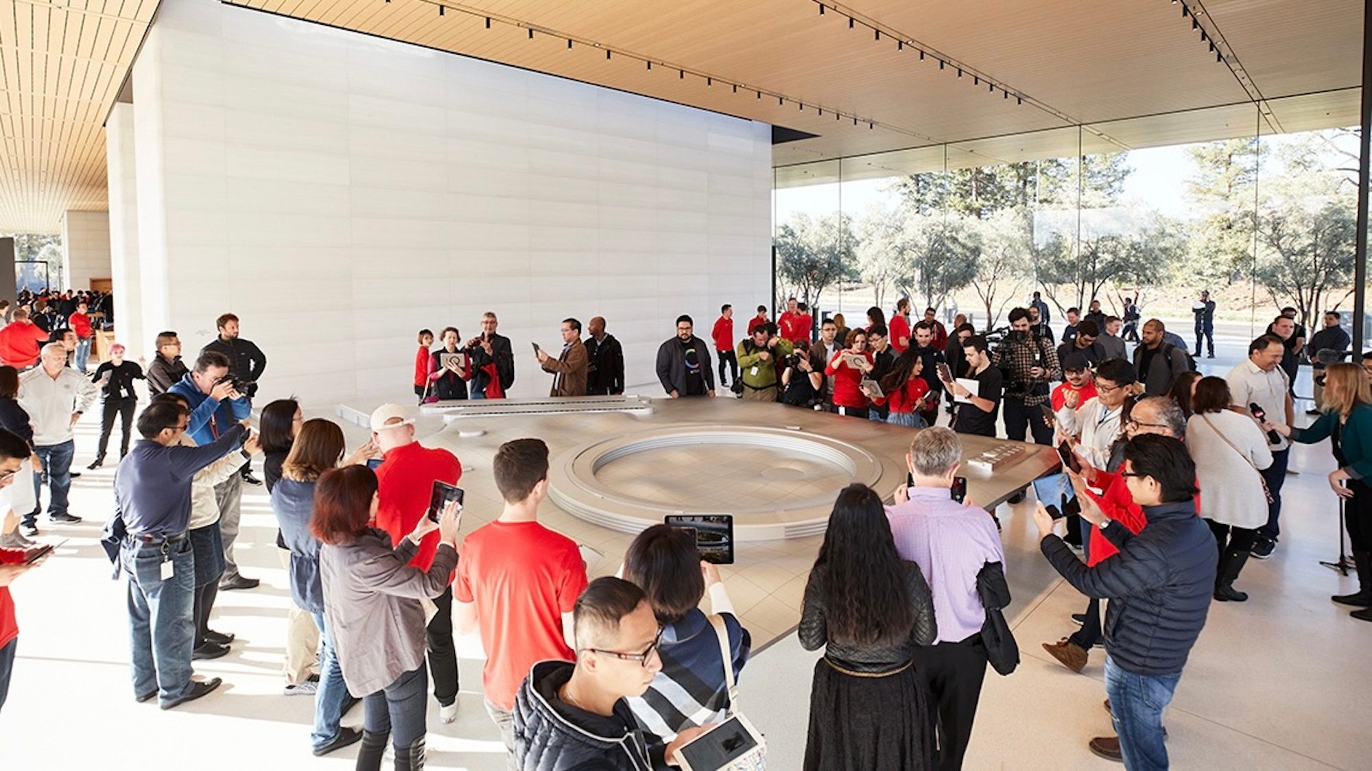 Apple retires the Apple Park Visitor Center’s unique AR…