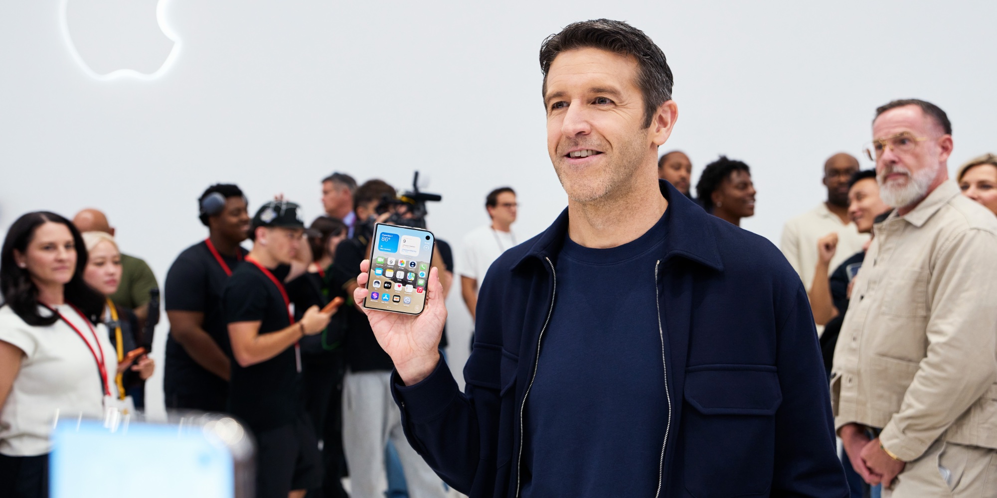 9to5mac.com - Michael Burkhardt - John Ternus is taking a more 'hands-on' role in Apple's design teams as CEO: report