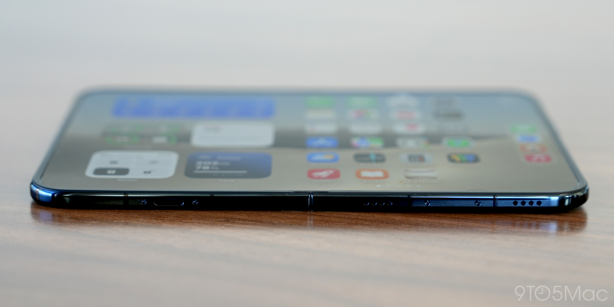 iPhone Duo màn hình gập